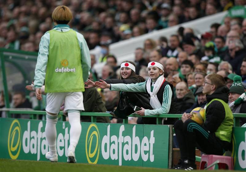 Video: Watch the reception Kyogo Furuhashi got on his Celtic return