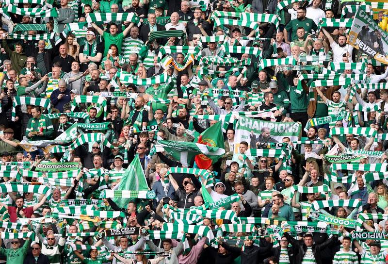 Amazing airborne picture shows Argyle Street jammed with Celtic fans