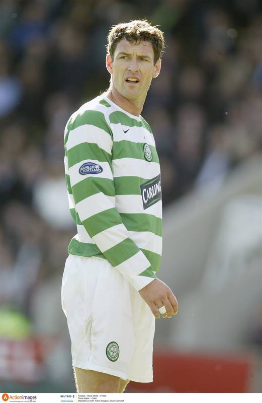 “I was up for it at the time” – Chris Sutton reveals fight and hilarious stand off with Celtic team mate