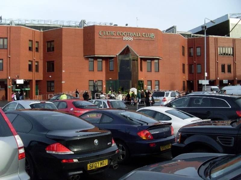 Journalist in ‘critical’ Celtic star transfer move with three clubs mooted