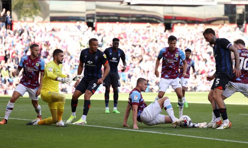 “As a long-term replacement for Taylor Harwood-Bellis” – Burnley in Celtic transfer race with Aston Villa and others: The verdict