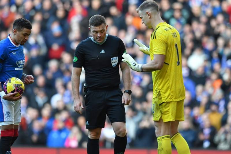 Keevins gives his opinion on Celtic’s struggles with VAR. Clearly he still doesn’t understand it