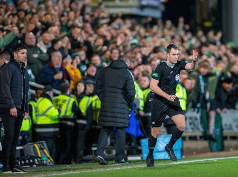 Referee Makes Major Error During Celtic Tie – Pundits Unanimous