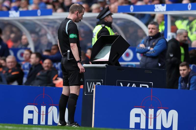 Another Double Honest Mistake As Former Referee Blasts Both Moon Howling Calls