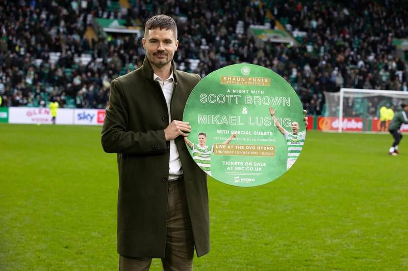 Former Celtic star gets the ‘wow’ factor during return visit and envies over current player