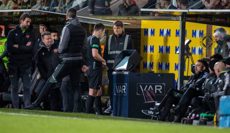 Andy Walker Makes Extremely Worrying VAR Claim