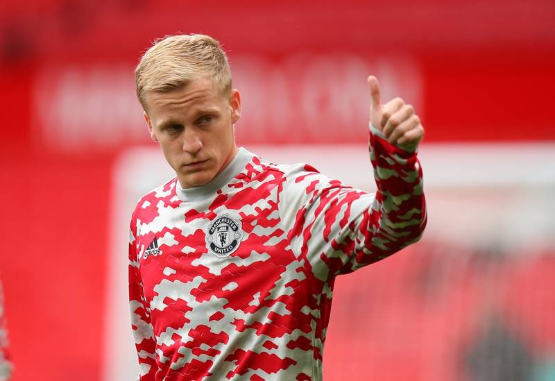 Scots pundit drops ‘big’ Van de Beek to Celtic claim