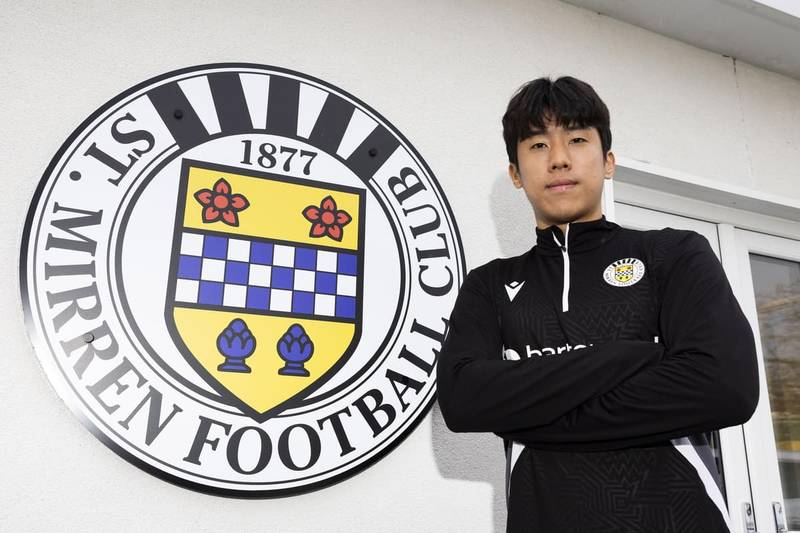 Celtic loanee Kwon Hyeok-kyu stuns new St Mirren teammates with ‘best initiation I’ve ever seen’